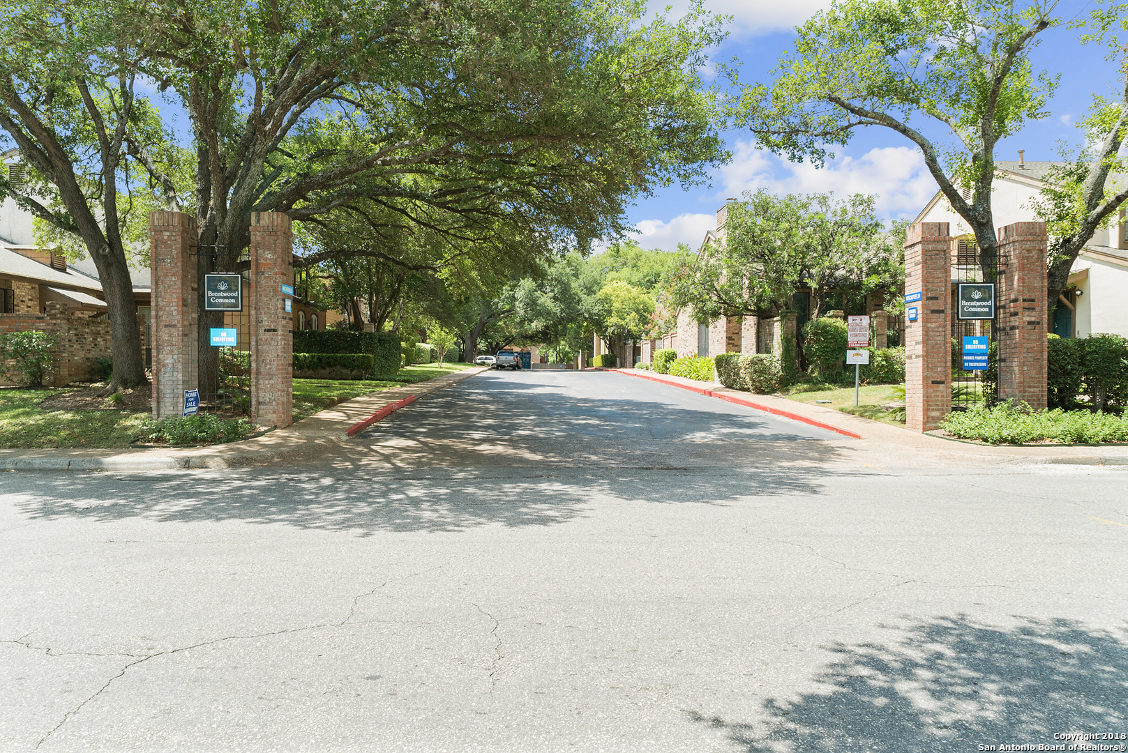 Property Photo: 8911 Wexford St TX 78217