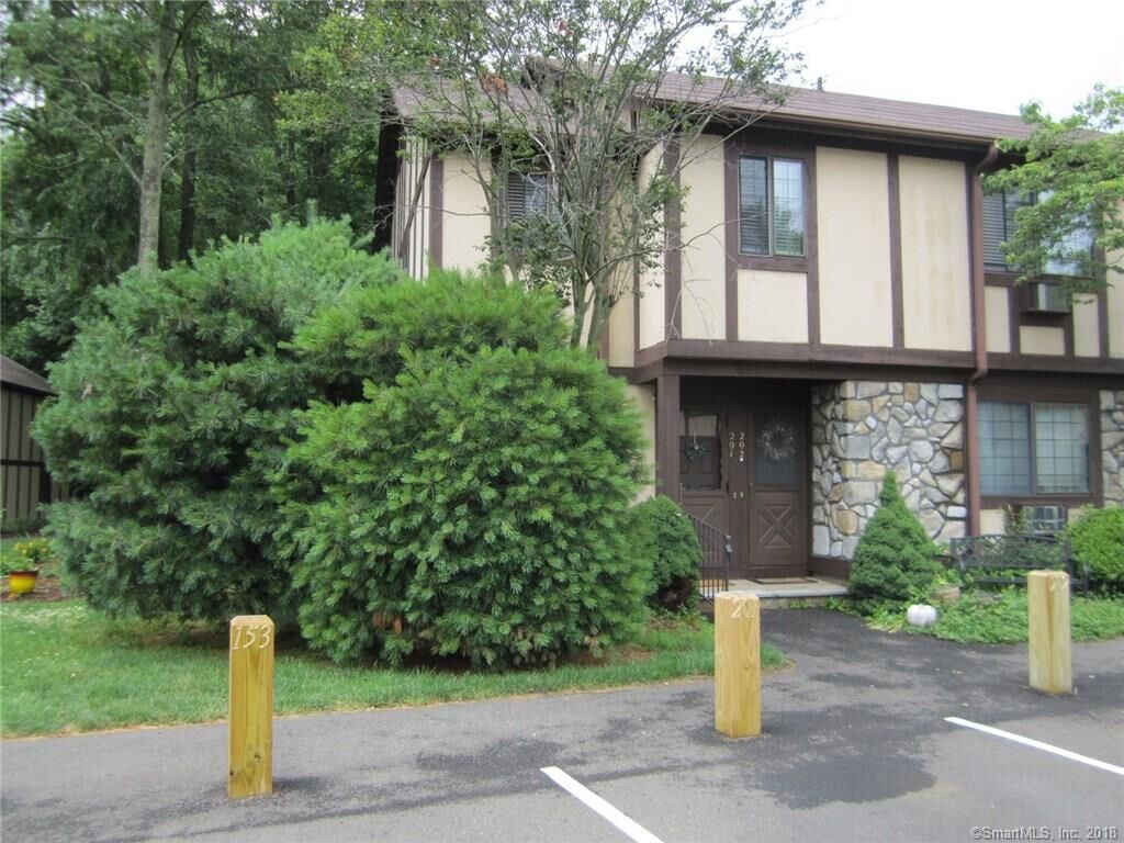 Property Photo:  201 Foxwood Lane 201  CT 06461 