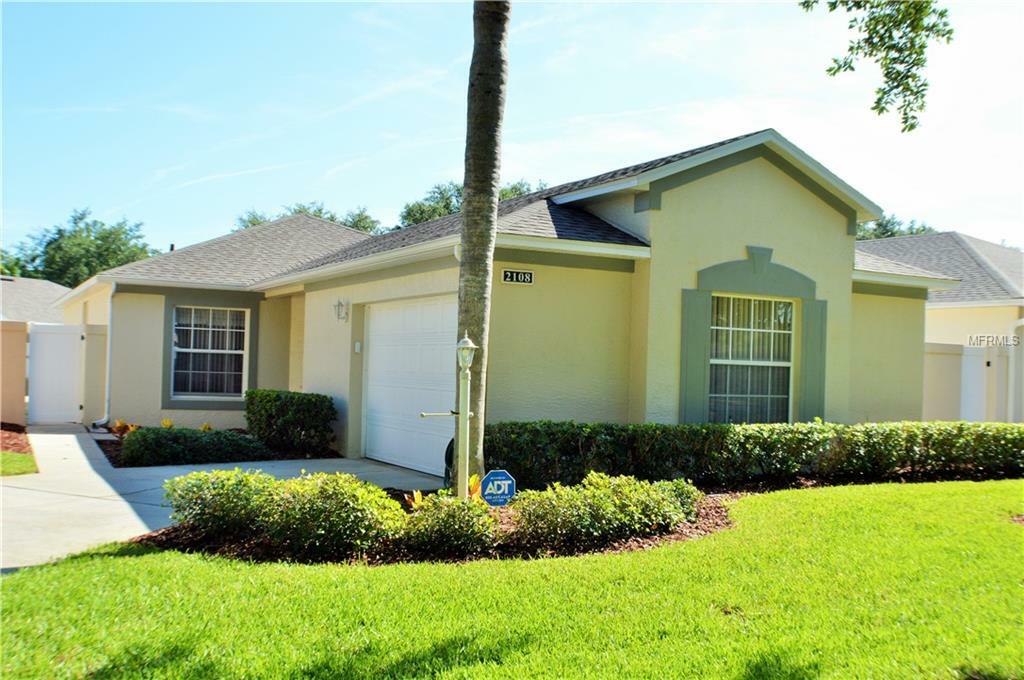 Property Photo:  2108 Braxton Street  FL 34711 