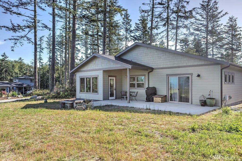 Property Photo: 1321 Great Horned Owl Lane WA 98277