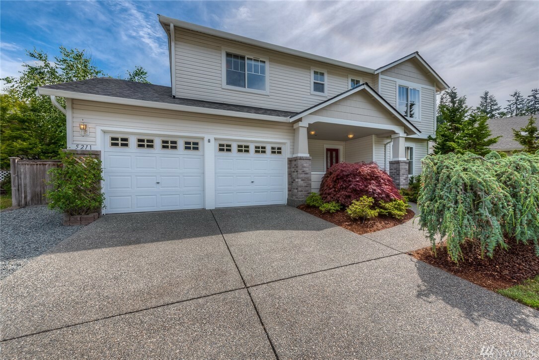Property Photo: 5211 146th Place SE WA 98208