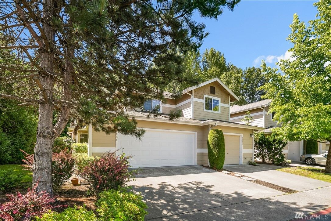 Property Photo:  15150 140th Wy SE B102  WA 98058 