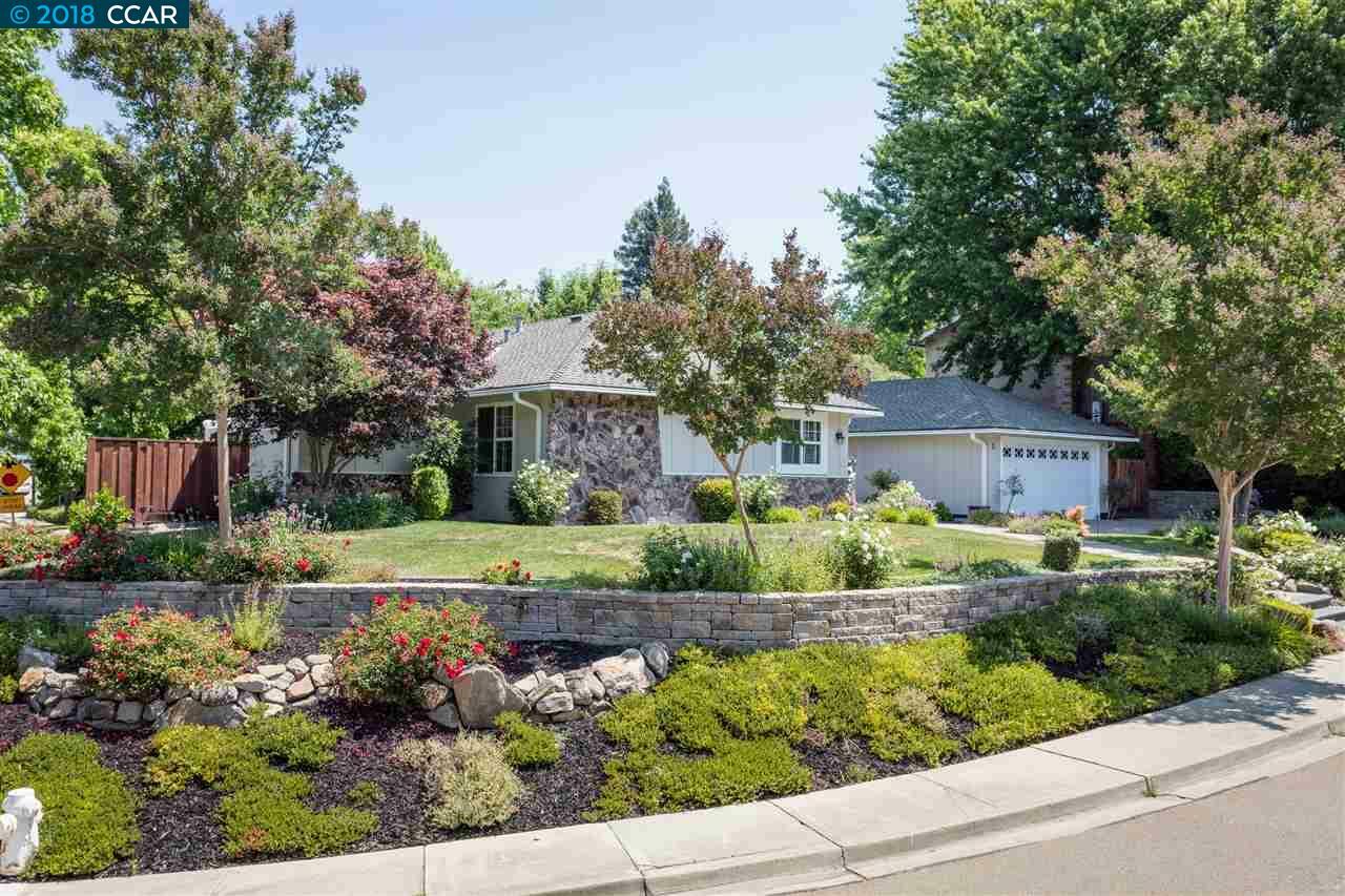 Property Photo:  5 Ambleside Ct  CA 94526 