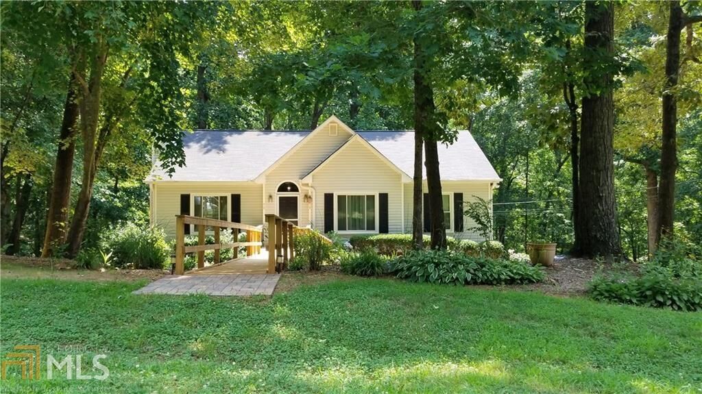 Property Photo:  75 Seabreeze Way  GA 30534 