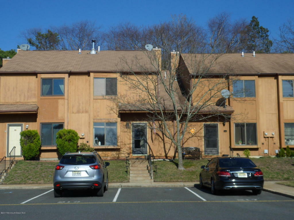 Property Photo:  211 Sandra Place  NJ 08724 