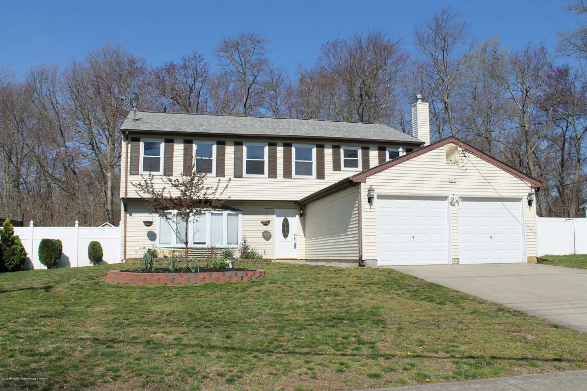 Property Photo:  112 Susan Drive  NJ 08527 