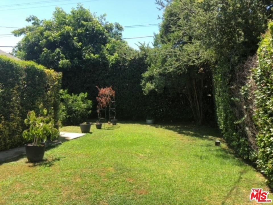 Property Photo:  14026 Gilmore St  CA 91401 