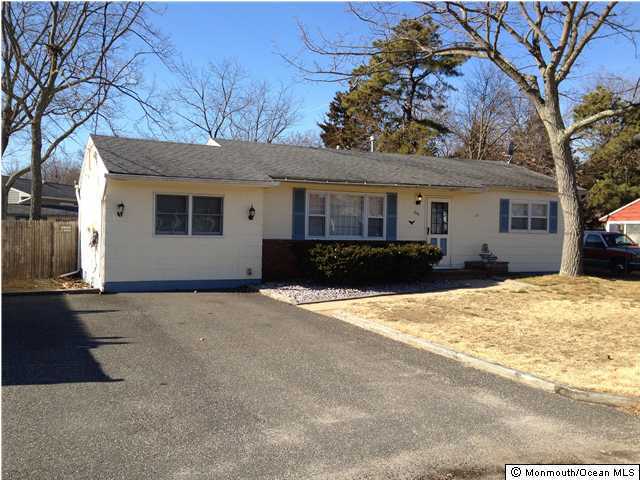 Property Photo:  300 Essex Drive  NJ 08723 