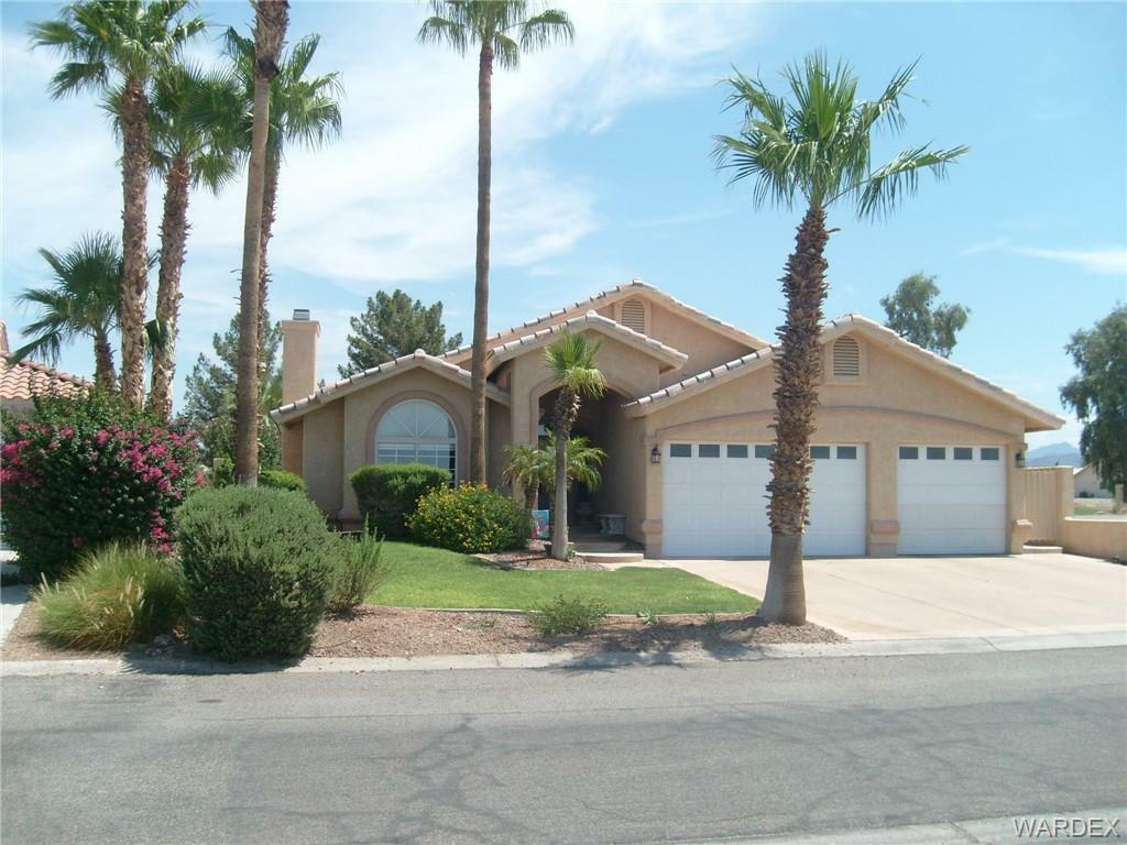 Property Photo:  5852 Desert Lakes Drive  AZ 86426 