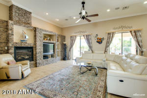 Property Photo:  941 E Kaibab Place  AZ 85249 