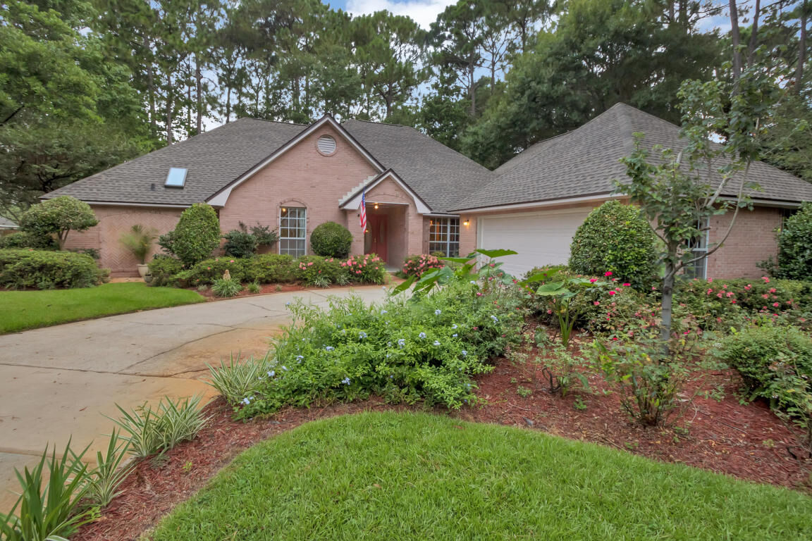 Property Photo: 32 Southwind Court FL 32578