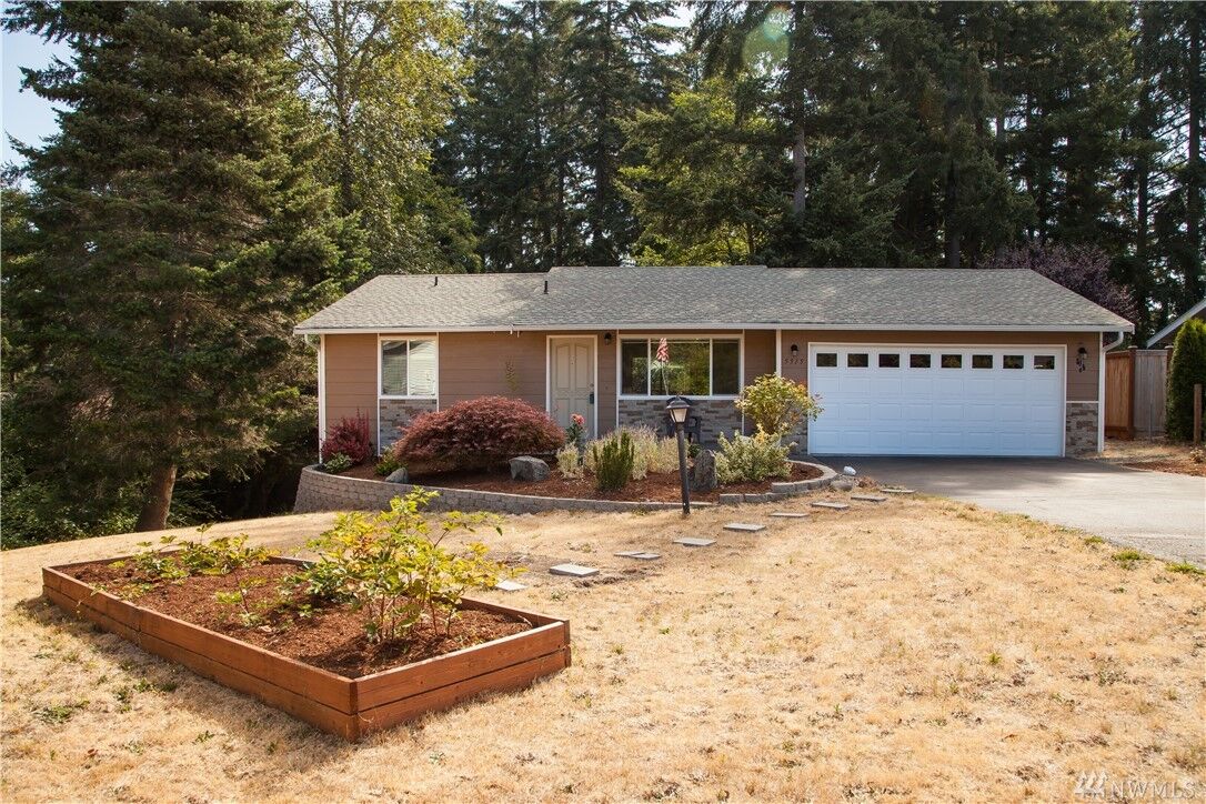 Property Photo:  5515  83rd Avenue W  WA 98467 