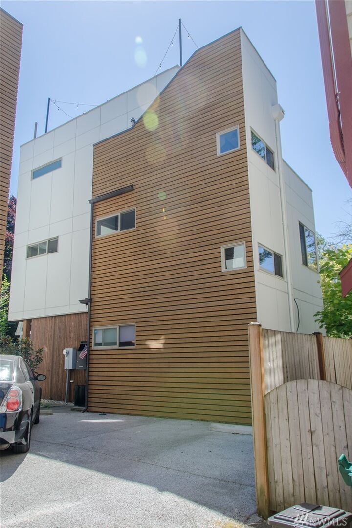 Property Photo:  1535 NW 58th St  WA 98107 