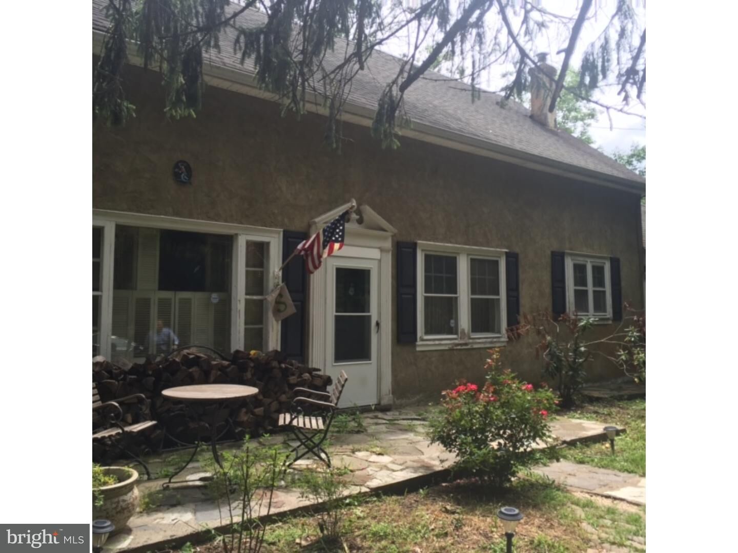 Property Photo:  1375 Chinquapin Road  PA 18966 