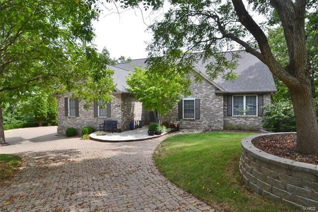 Property Photo: 748 Heatherstone Drive 63049