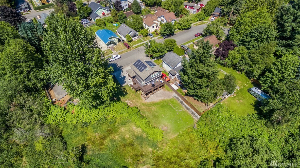 Property Photo:  38333 SE Maple St  WA 98065 