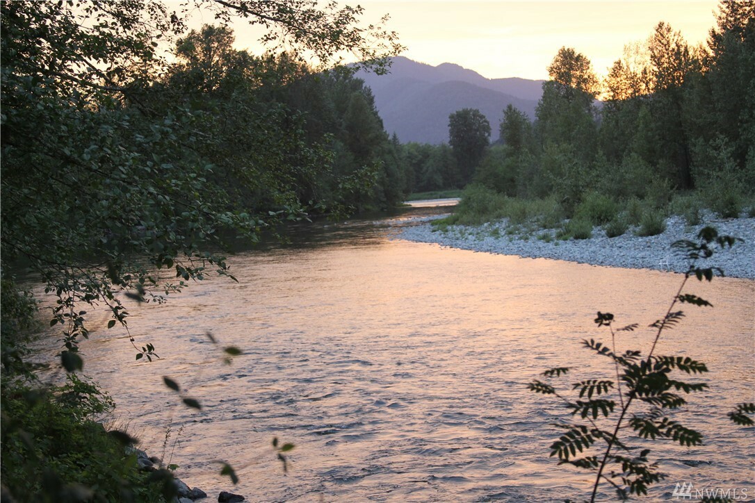 Property Photo: 21625 Entsminger Rd WA 98223
