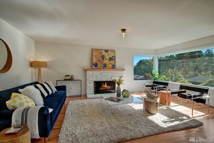 Property Photo:  7722 46th Ave SW  WA 98136 