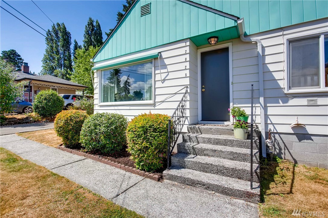 Property Photo:  12025 22nd Ave S  WA 98168 