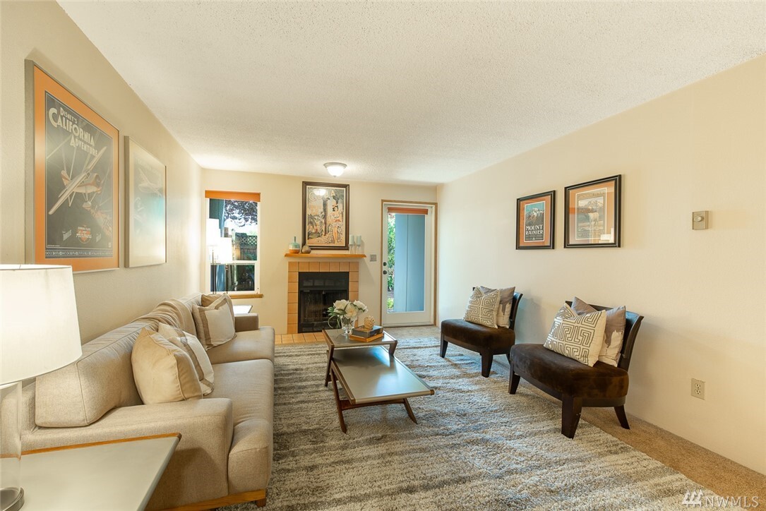 Property Photo:  13717 Linden Avenue N 103  WA 98133 