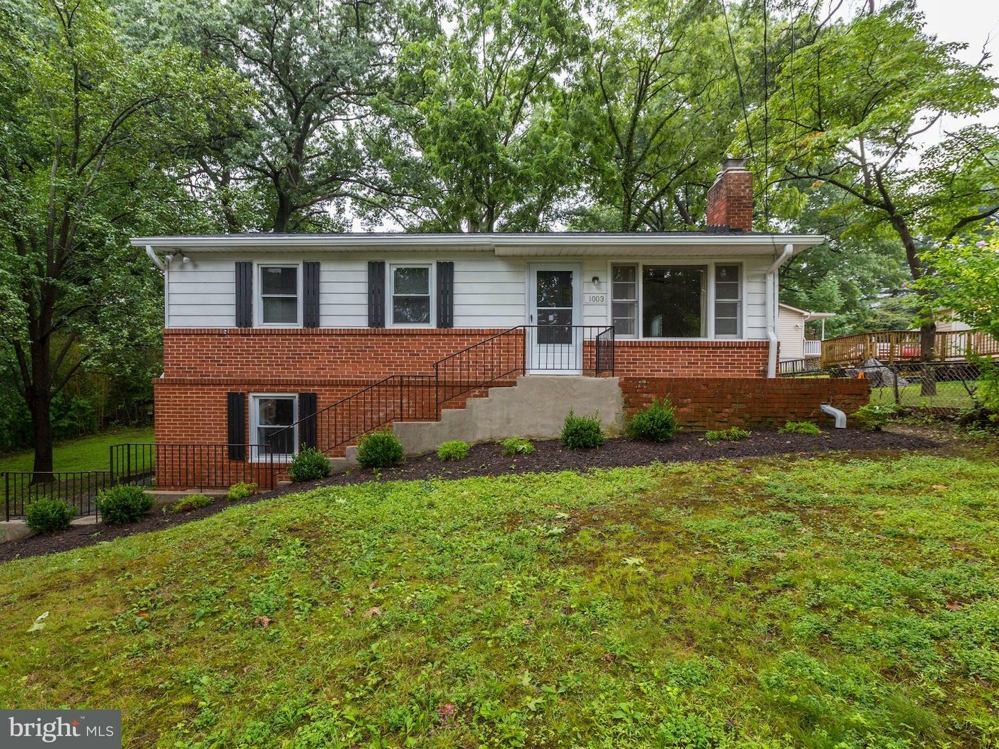 Property Photo:  1003 Rosemere Avenue  MD 20904 