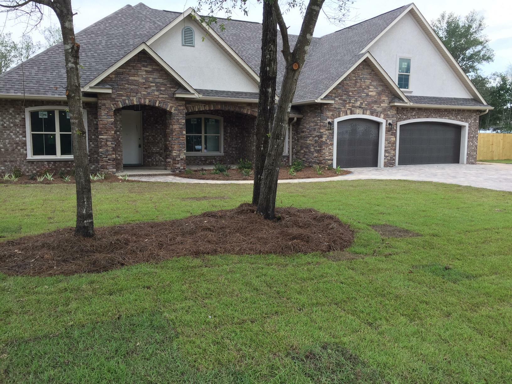 Property Photo: 8627 Sand Pine Drive FL 32566