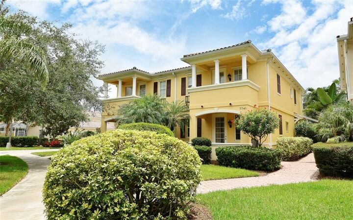 7741 Bergamo Avenue  Sarasota FL 34238 photo
