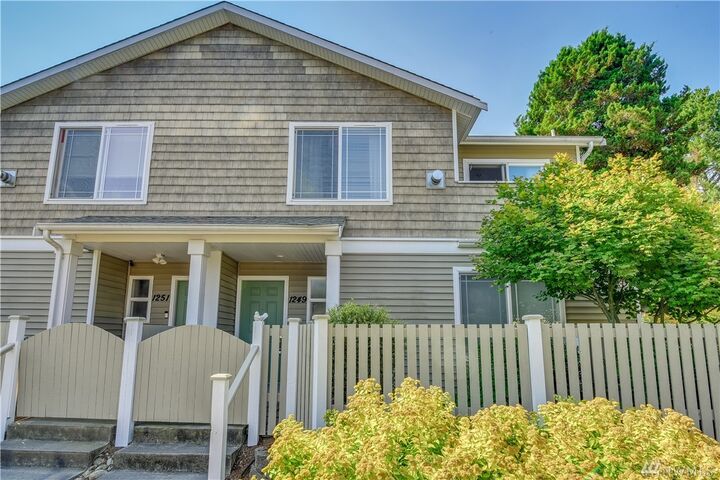 1249 NE 152nd St  Shoreline WA 98155 photo