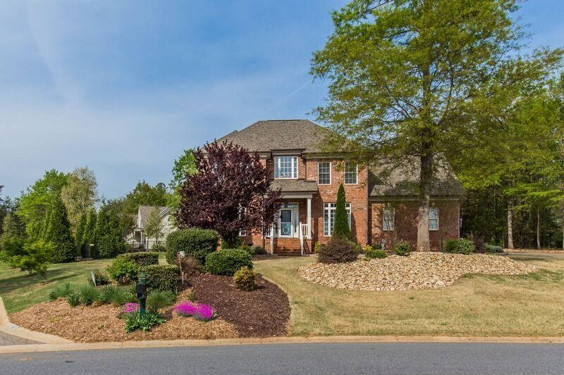 Property Photo:  333 Swamp Fox Road  SC 29306 