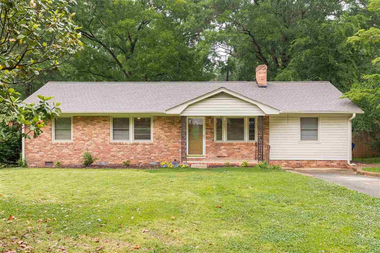 Property Photo:  2221 Aleaf Terrace  SC 29302 