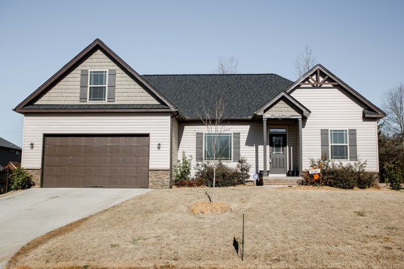 Property Photo:  409 Isabella Drive  SC 29303 