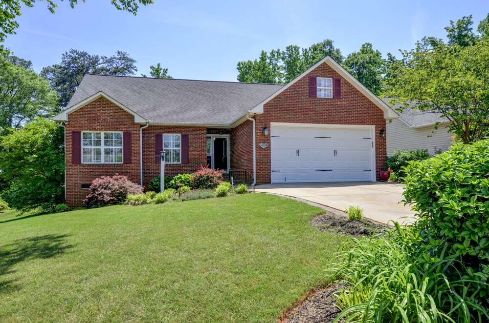 Property Photo:  218 Lynhaven  Drive  SC 29303 