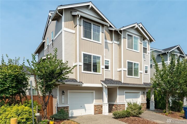 307 126th Place SE A  Everett WA 98208 photo