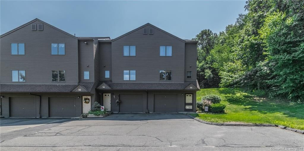 Property Photo:  489 Wolcott Street 95  CT 06010 