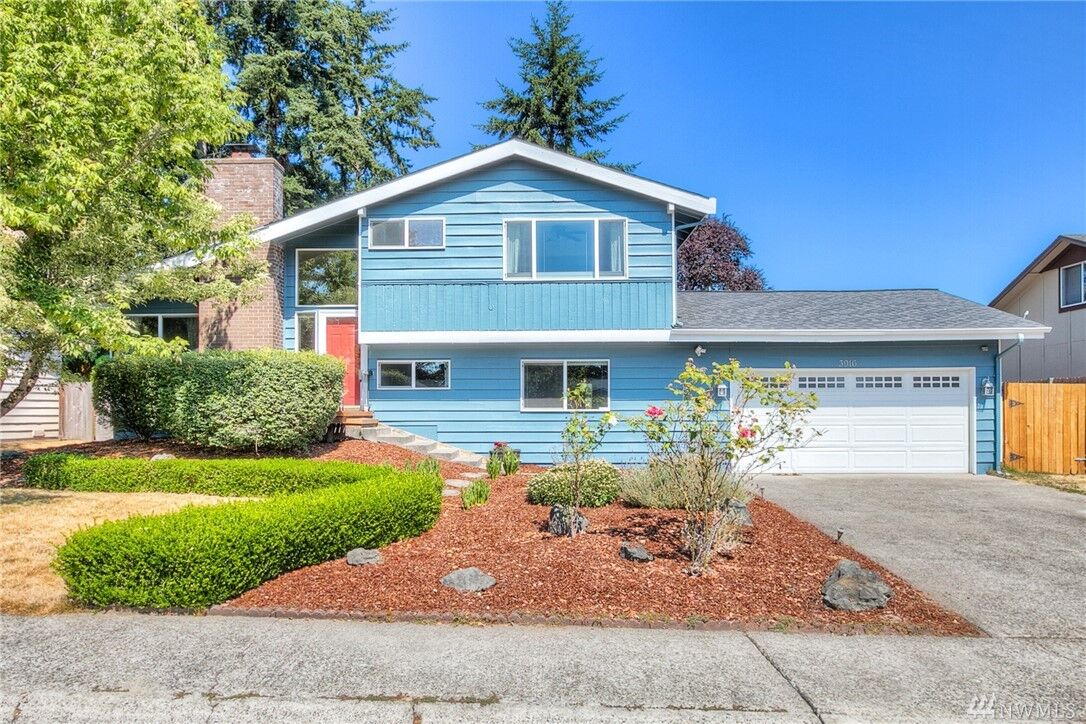 Property Photo: 3916 SW 317th St WA 98023