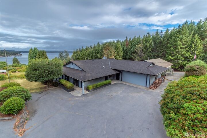 Property Photo:  1412 N Herron Rd NW  WA 98349 