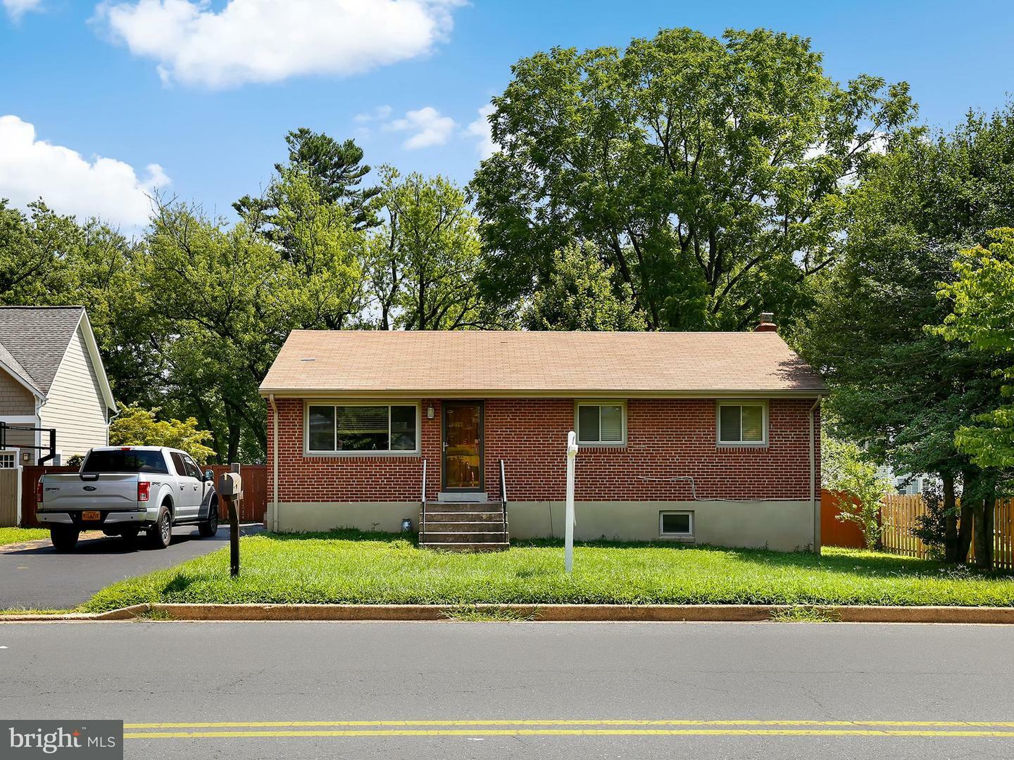 Property Photo:  321 Nutley Street NW  VA 22180 