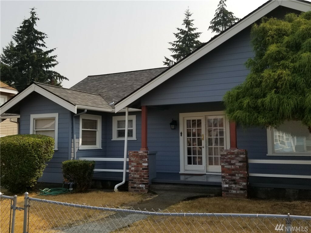 Property Photo:  3221 N 7th St  WA 98406 