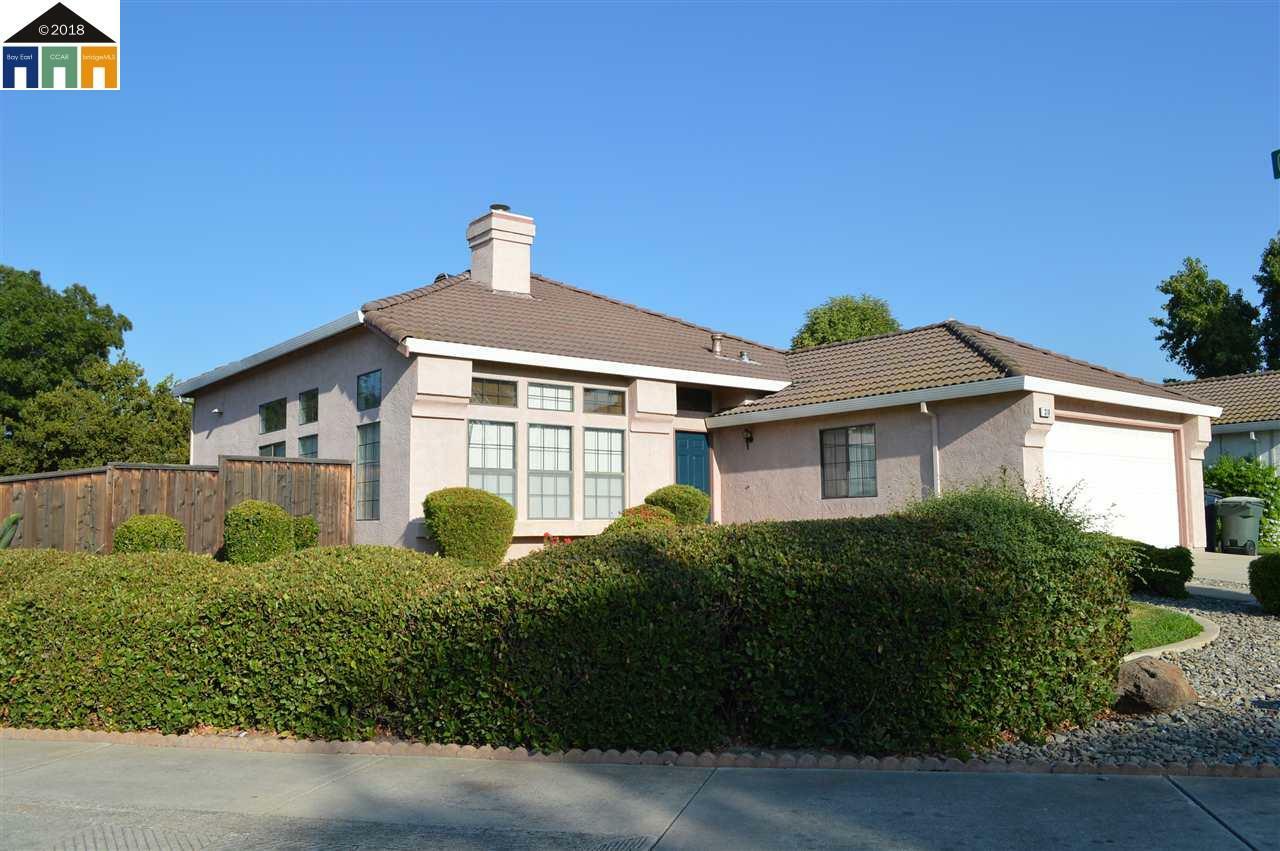 Property Photo:  310 Pepperwood Ct  CA 95376 