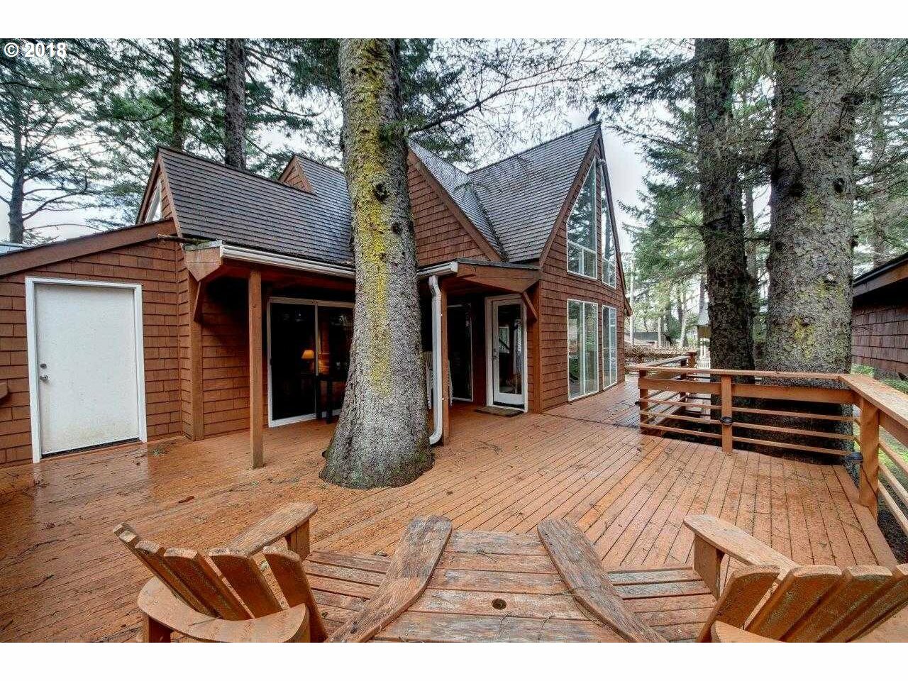 Property Photo: 115 Hills Ln OR 97110