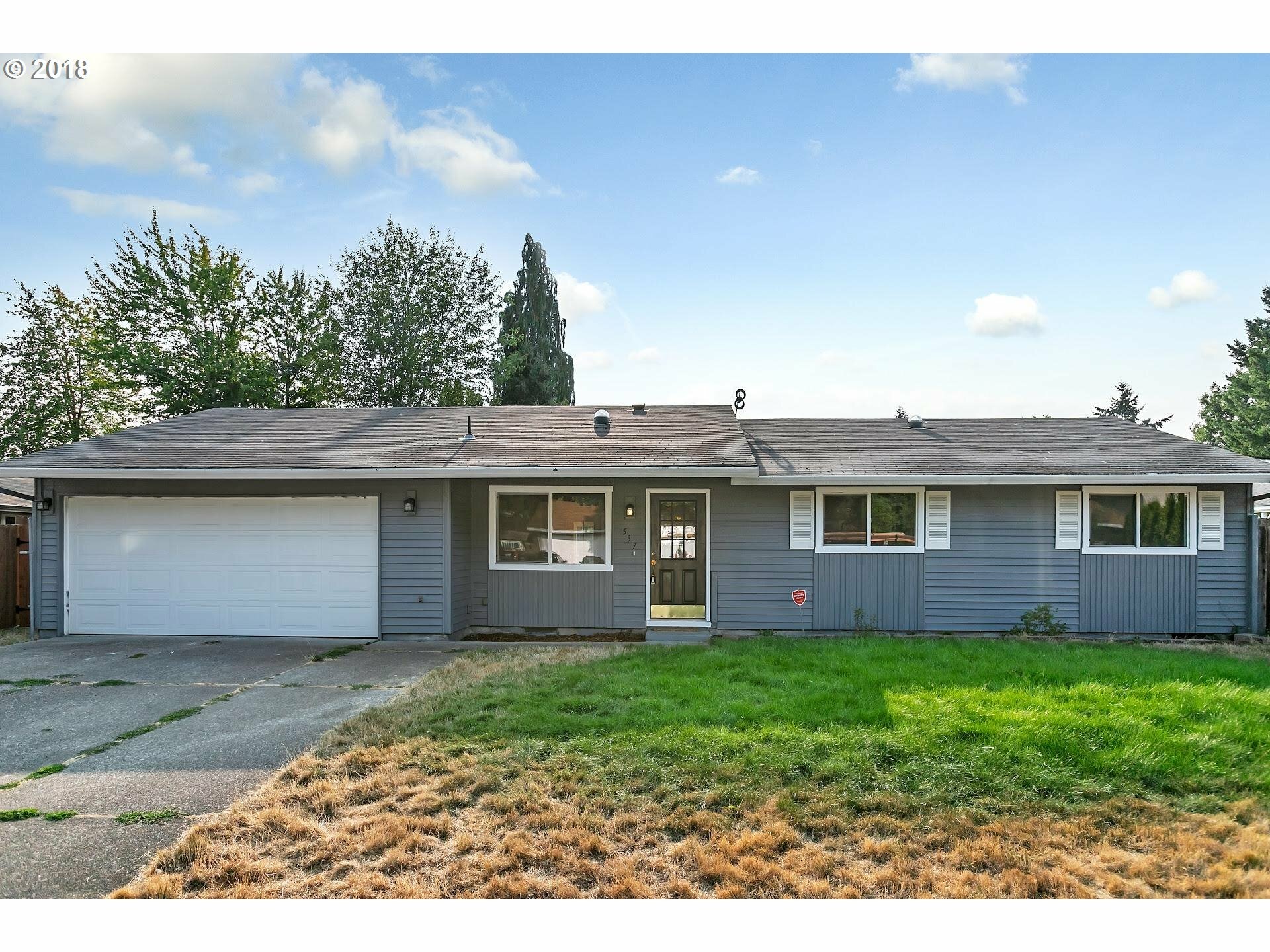 Property Photo: 557 SE 39th Ave OR 97123