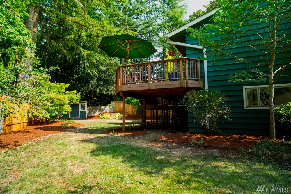 Property Photo:  6147 120th Place NE  WA 98033 