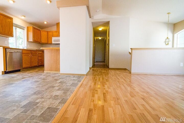 Property Photo: 910 127th St Ct E WA 98445