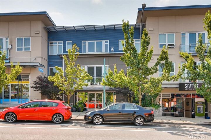 Property Photo:  375 Kirkland Ave 123  WA 98033 
