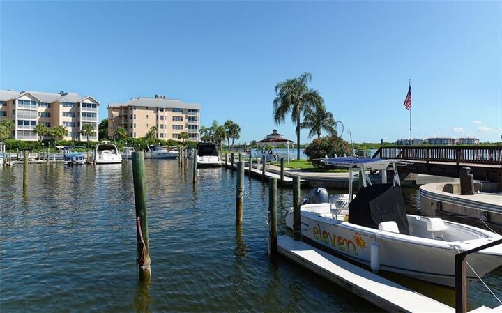 Property Photo:  5855 Midnight Pass Road Ph08  FL 34242 