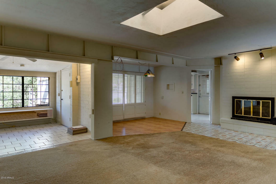 Property Photo:  8026 N 10th Street  AZ 85020 