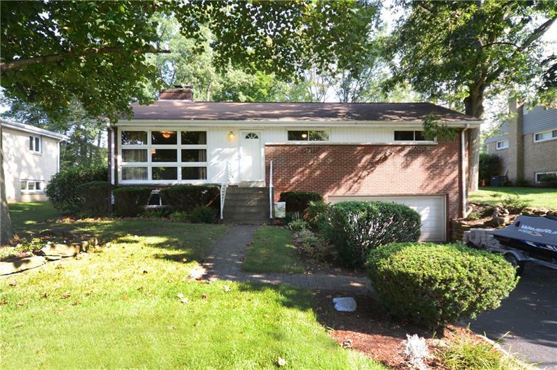 Property Photo:  811 Rutgers Dr  PA 15101 