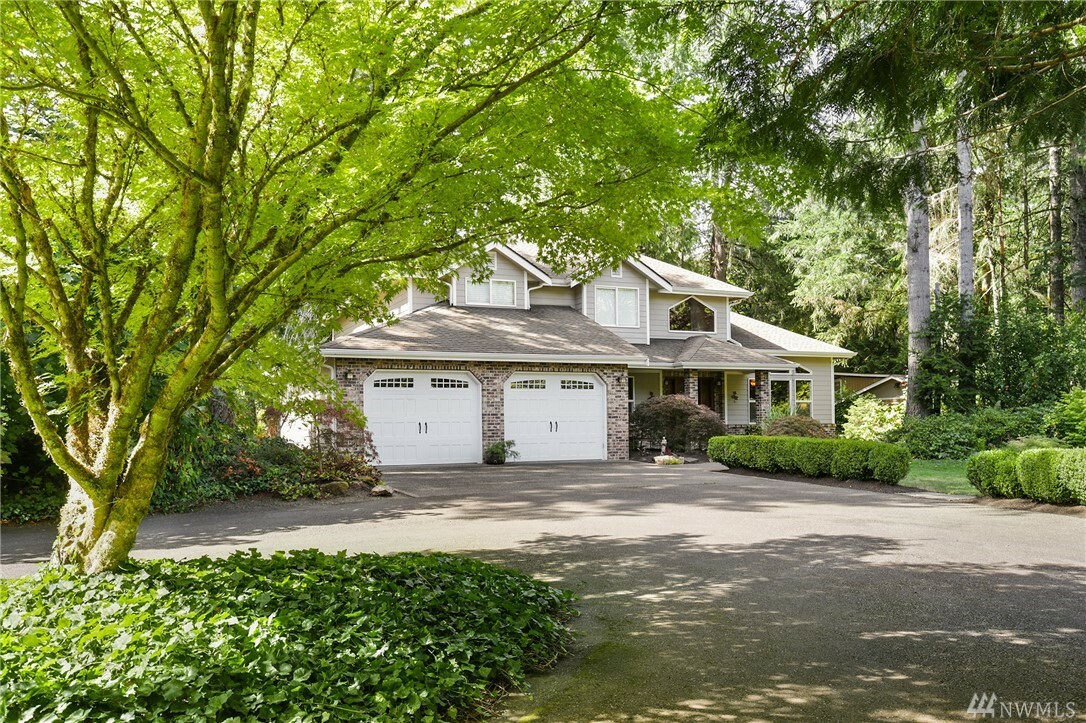 Property Photo: 5425 Heights Lane NE WA 98506