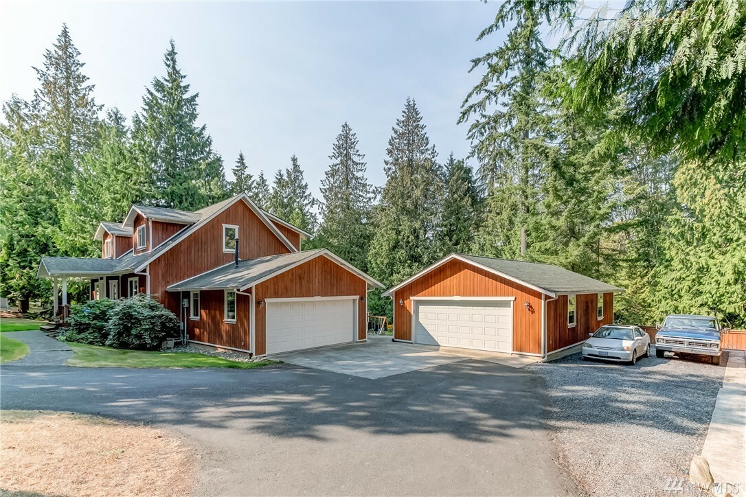 Property Photo:  4510 Lost Creek Lane  WA 98229 