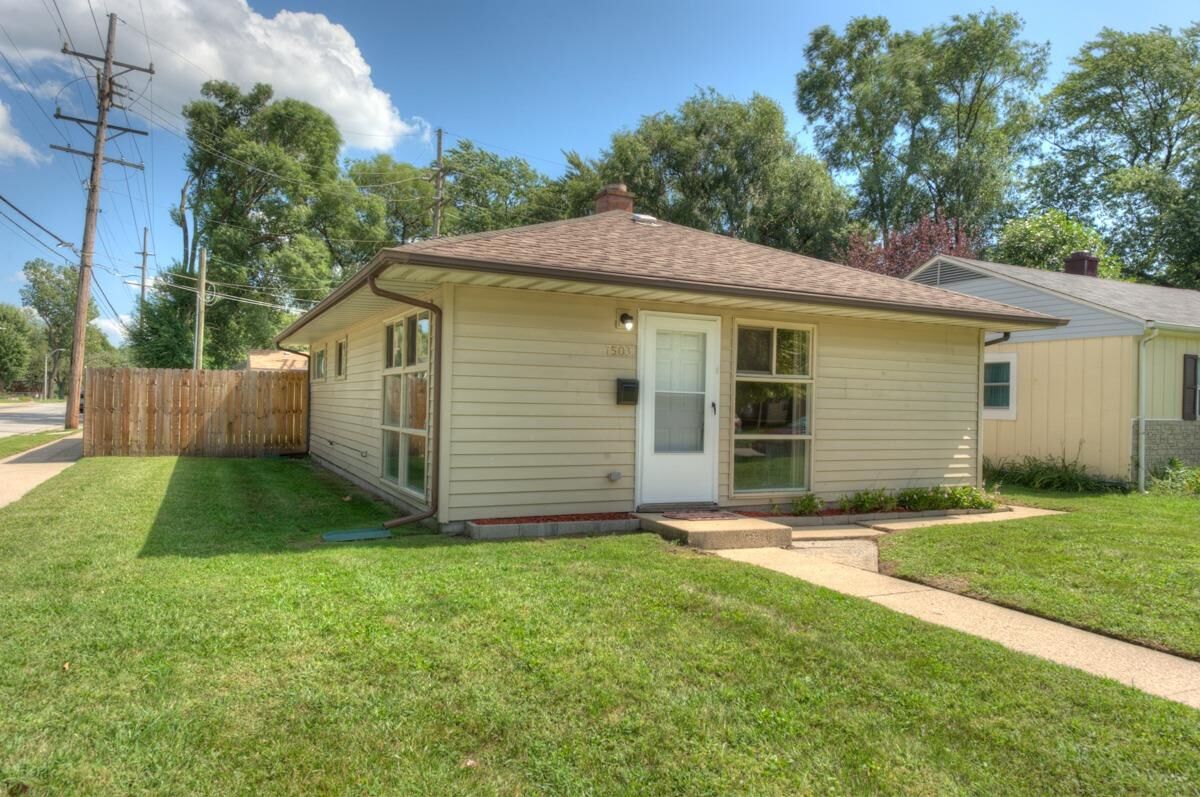 Property Photo: 7503 Beech Avenue IN 46324